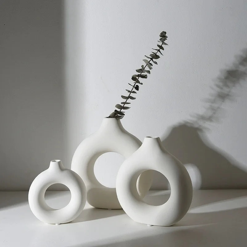 Simple Plastic Vase Donut Shape Single Flower Pot