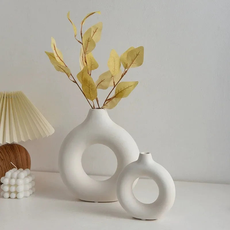 Simple Plastic Vase Donut Shape Single Flower Pot