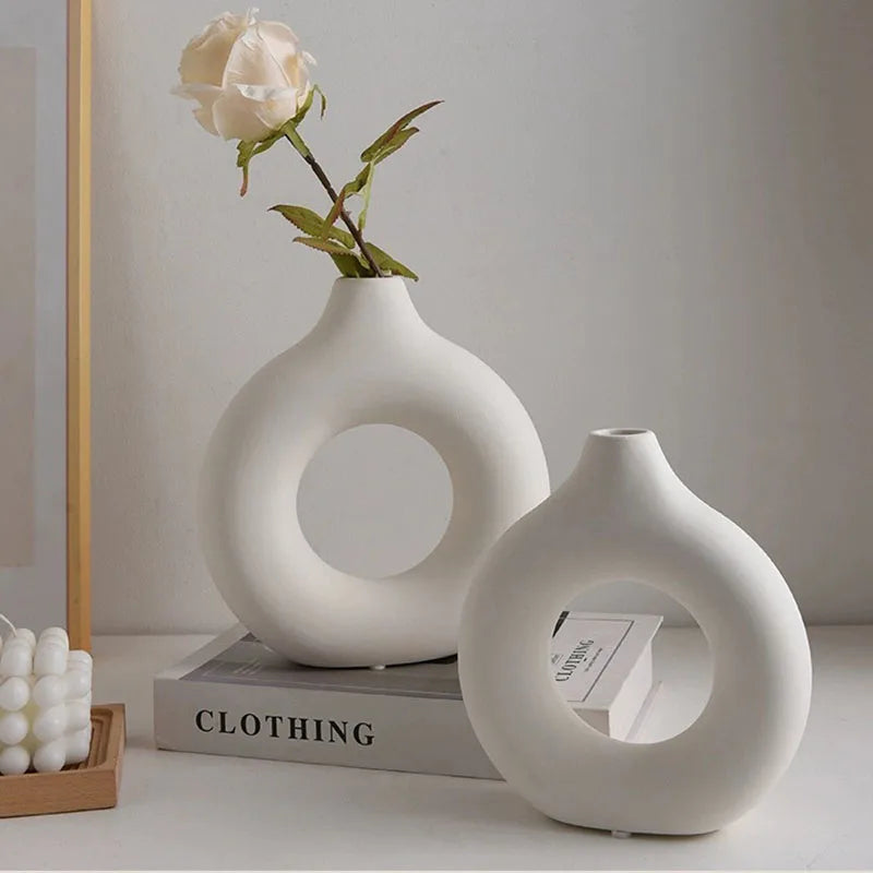 Simple Plastic Vase Donut Shape Single Flower Pot