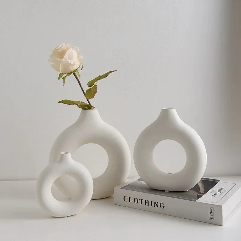 Simple Plastic Vase Donut Shape Single Flower Pot